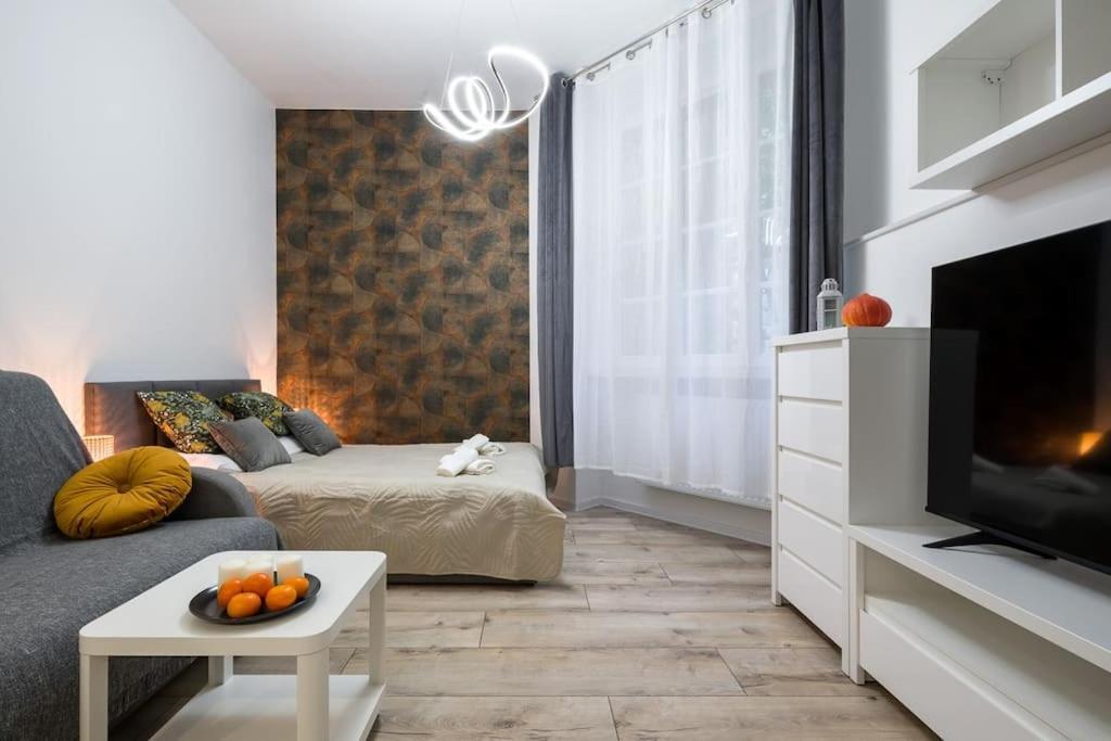 Charming Apartment In Calm And Central Area Krakow Exterior photo